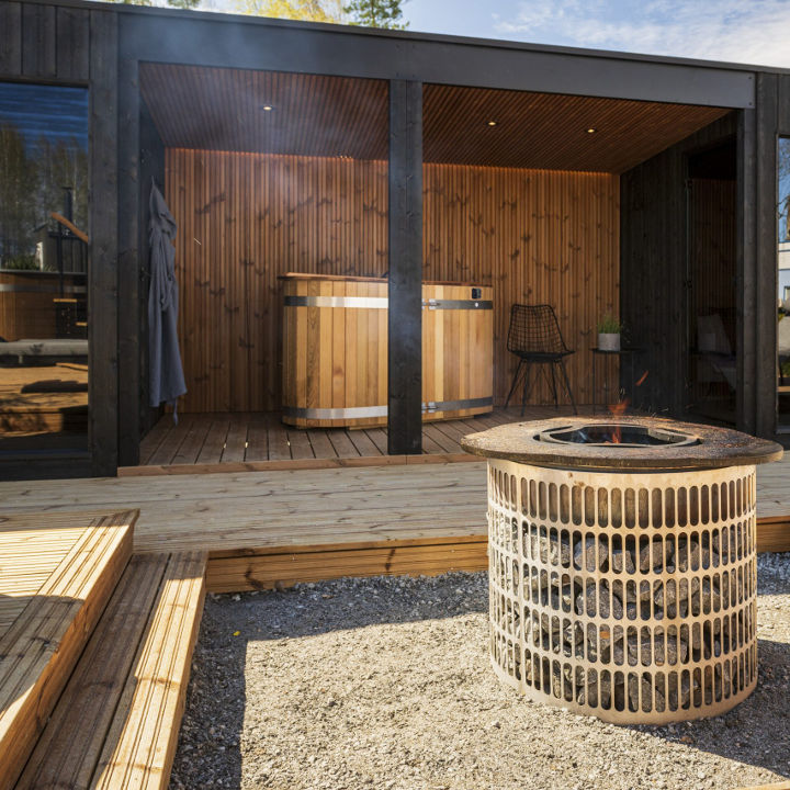 Gartensaunen zwischen Augsburg und München – große Modellauswahl. auch individuell vorgefertigte Gartensauna nach Maß